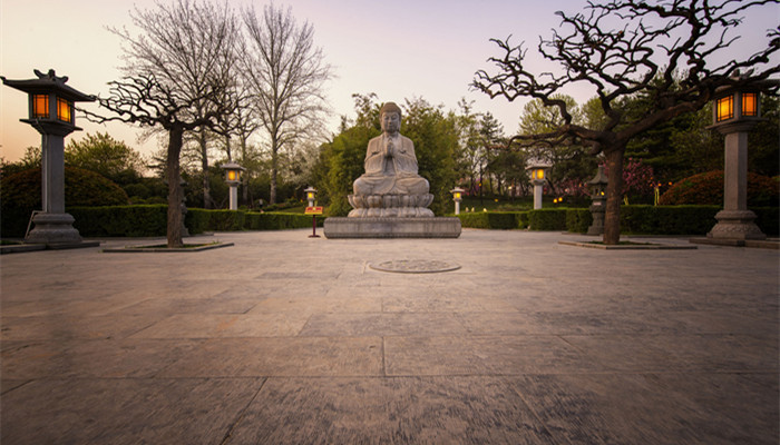 佛祖，释迦牟尼3.jpg