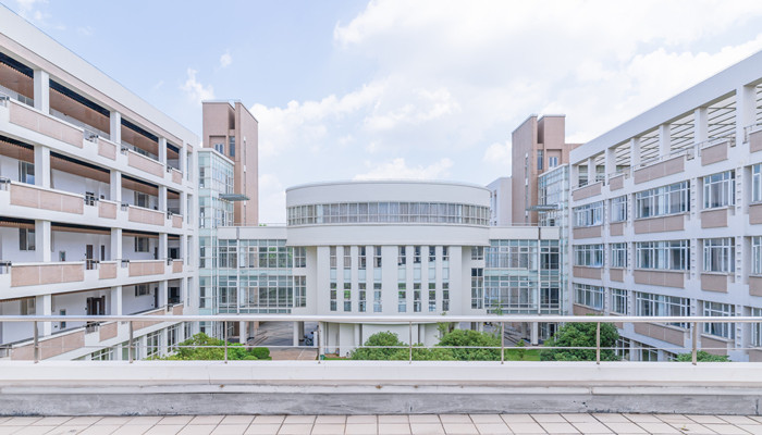 大学3 (3).jpg