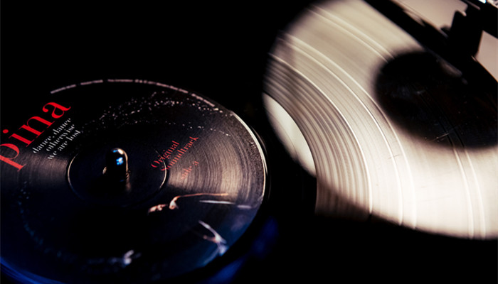 摄图网_500597155_banner_正在播放的唱片（企业商用） (1)_副本.jpg