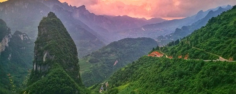 摄图网_500476518_恩施的山水和美丽的晚霞（企业商用）_副本.jpg