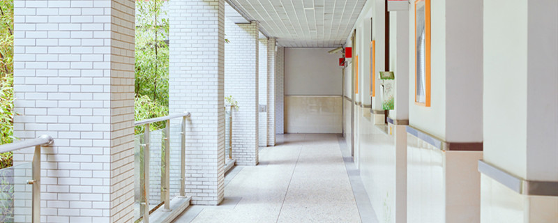 摄图网_501282372_banner_学校走廊（企业用）_副本.jpg