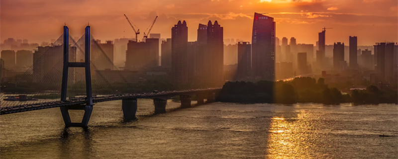 摄图网_500744264_banner_日落武汉长江二桥风光（企业商用1）_副本.jpg