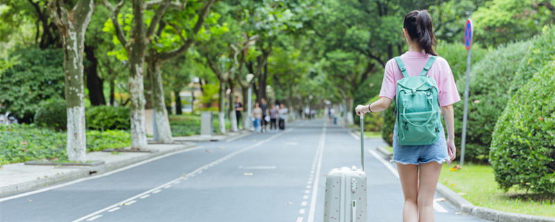 人 女生 旅行箱 箱 _800.jpg