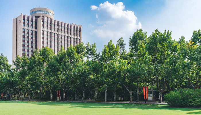 摄图网_500538904_banner_大学校园环境(企业商用)_副本.jpg 摄图网_500538904_banner_大学校园环境(企业商用)_副本.jpg