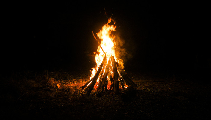 摄图网_500601421_banner_篝火(企业商用)_副本.jpg 摄图网_500601421_banner_篝火(企业商用)_副本.jpg