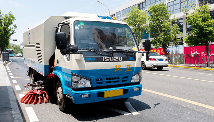 _环卫 清洁车 扫路车 _700.jpg