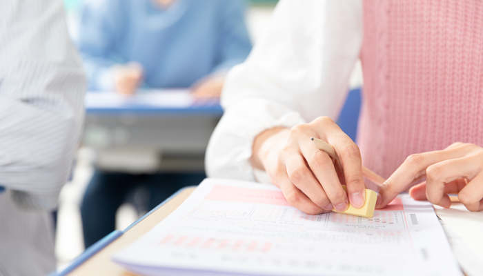 摄图网_501435365_青年大学生考试考研(企业商副本.jpg 摄图网_501435365_青年大学生考试考研(企业商副本.jpg