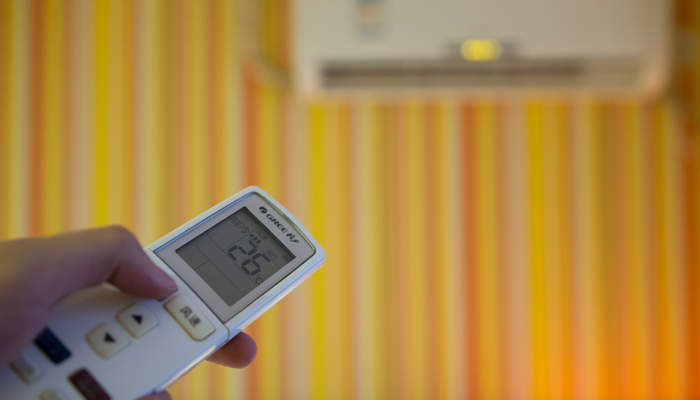 摄图网_500645047_26℃遥控启动空调(企业商用)_副本.jpg 摄图网_500645047_26℃遥控启动空调(企业商用)_副本.jpg