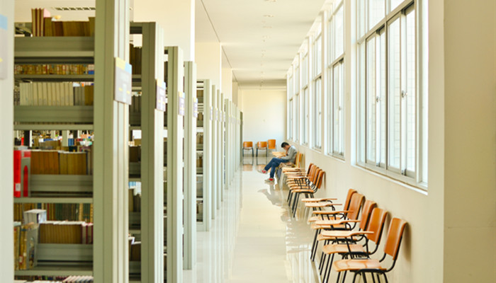 学校112.jpg 学校112.jpg