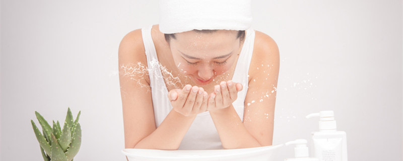 摄图网_500651037_banner_洗脸护肤肌肤呵护(企业商用1)_副本.jpg 摄图网_500651037_banner_洗脸护肤肌肤呵护(企业商用1)_副本.jpg