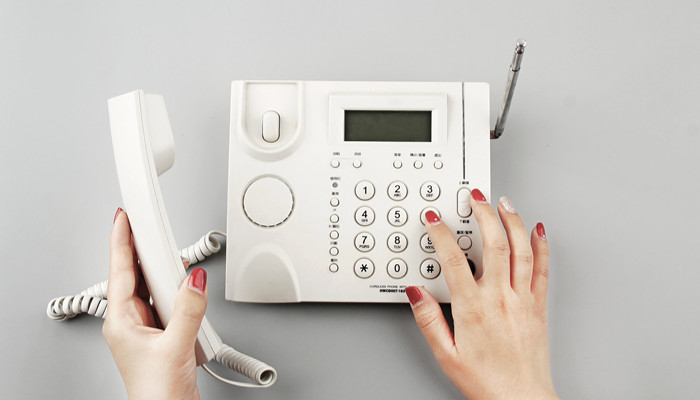 70电话  客服.jpg