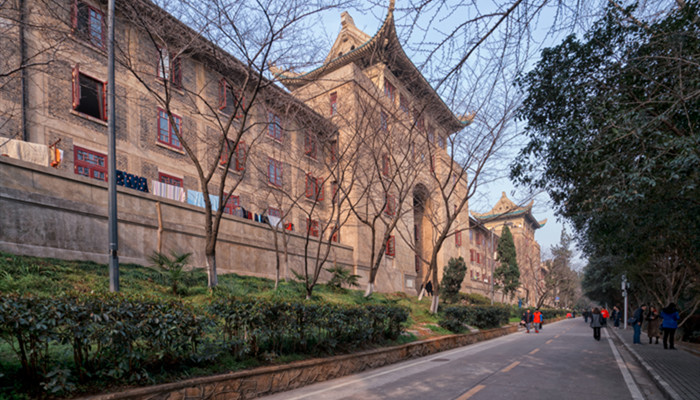 学校281.jpg 学校281.jpg