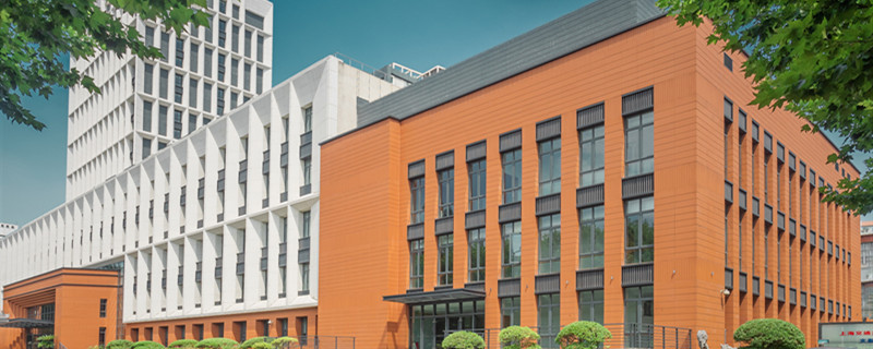 学校550.jpg 学校550.jpg