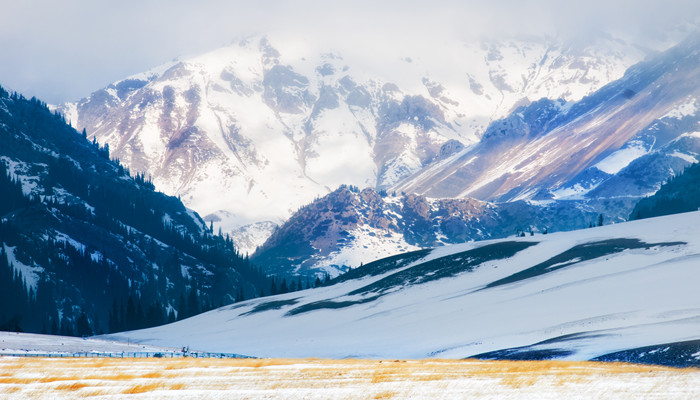 摄图网_501259494_新疆天山雪山冬季雪景(企业商用)_副本.jpg