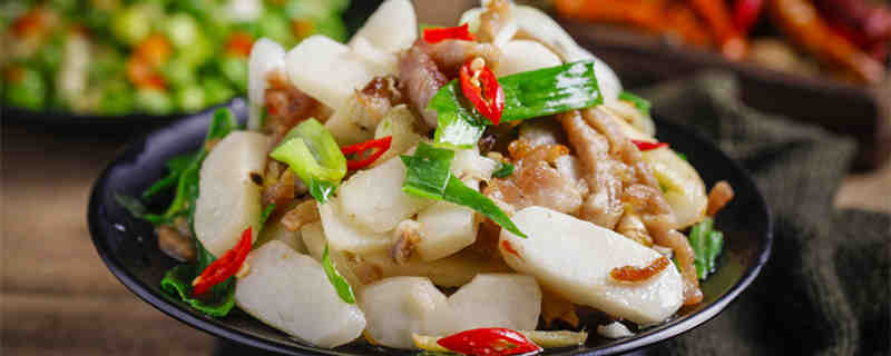 山药好吃的做法有:山药炒木耳,山药炖排骨汤,山药炒牛肉,葱油山药